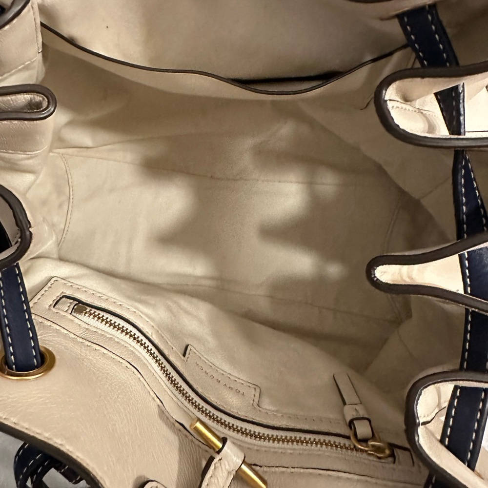 Tory Burch Cream and Navy Striped Drawstring Bucket Shoulder Bag - Picture 11 of 13